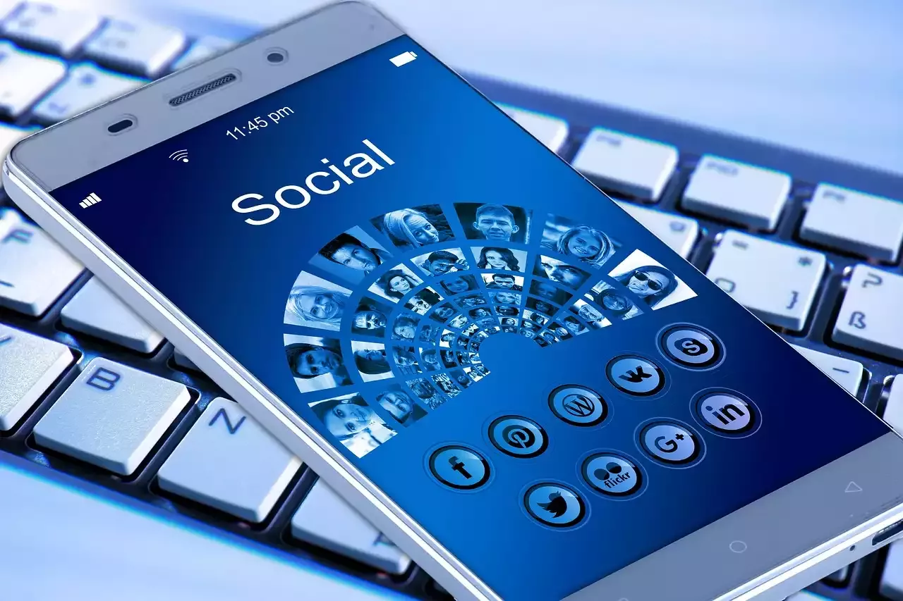 The Power of Social Media in E-commerce Marketing